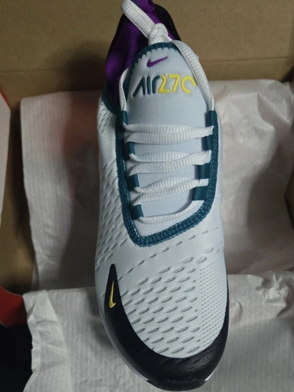 Nike Air270 White Teal Purple Accent Sneaker Brand New 7.5W 6Y